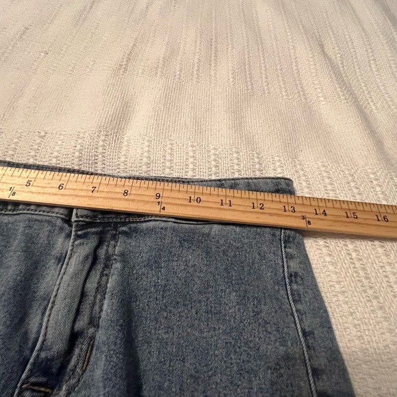 #3147. Rock & Roll Bargain Button Bell Bottom Light Wash Jeans w/Raw Hem. 27x34 - Picture 5 of 10